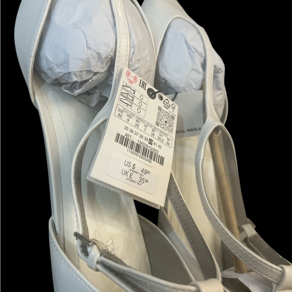 Zara Elegant White Heel sandals - Picture 2 of 4